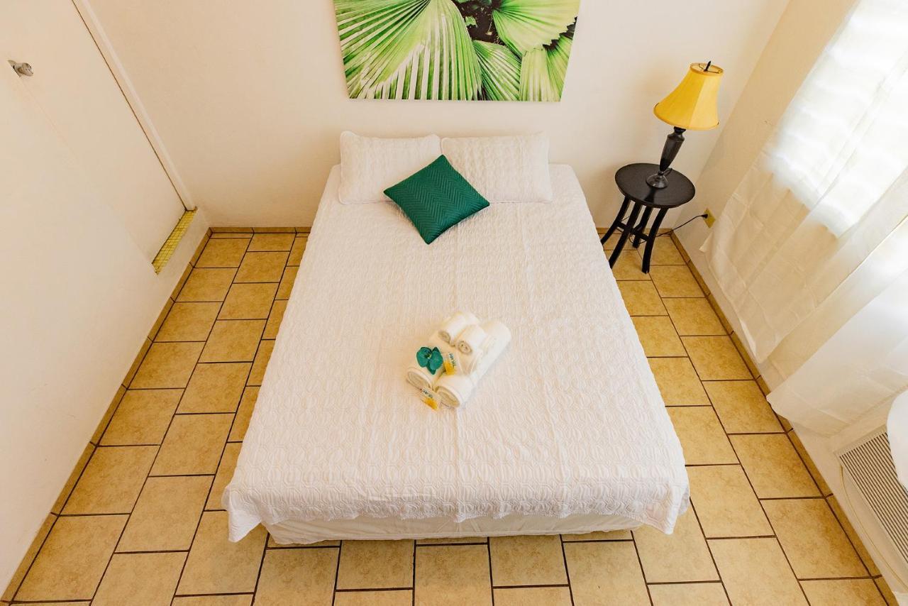 Vieques Tropical Guest House מראה חיצוני תמונה
